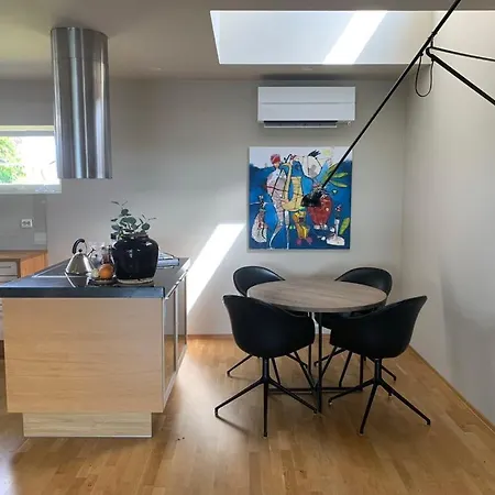 شقة Visit Ons From A Modern And Beautiful House